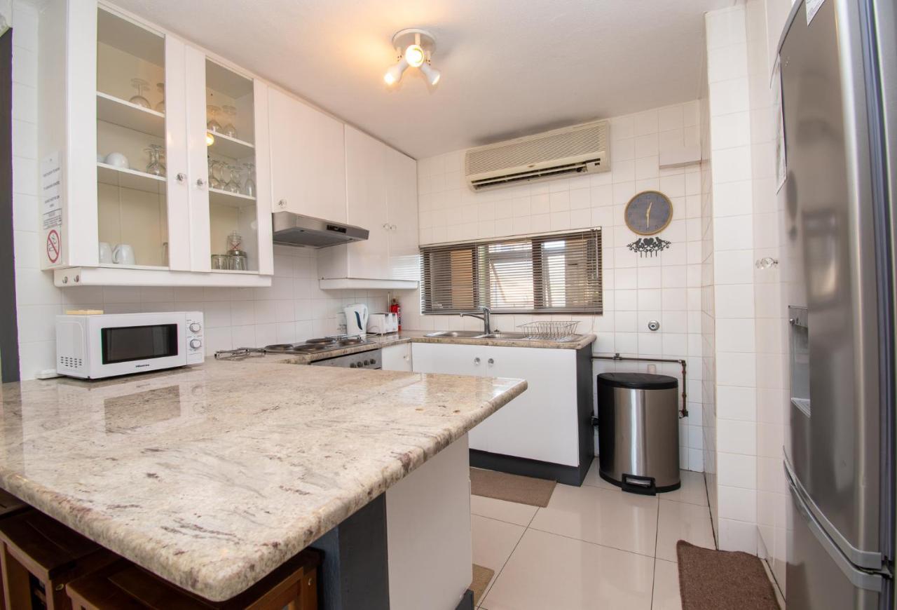 Apartamento 11 The Shades Umhlanga Rocks Durban Exterior foto